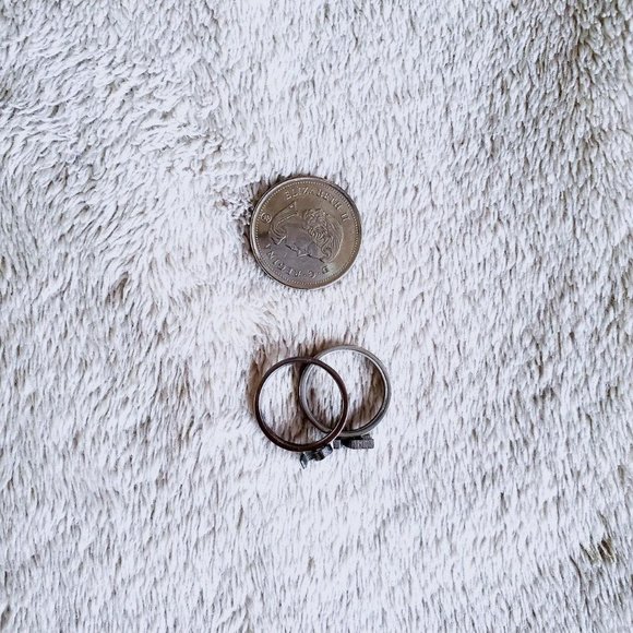 silver metal LOVE letters interlocking stacking double band rings set - Picture 4 of 4